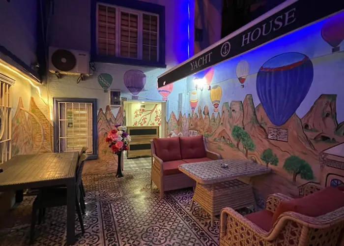 Sultanahmet Blue Yacht House