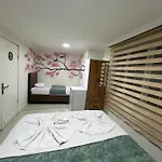 Проживание в семье Sultanahmet Blue Yacht House
