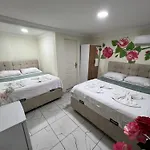 Sultanahmet Blue Yacht House Проживание в семье *