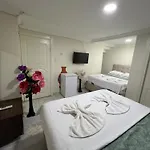 Проживание в семье Sultanahmet Blue Yacht House Стамбул