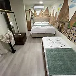 Проживание в семье Sultanahmet Blue Yacht House *