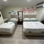 Проживание в семье Sultanahmet Blue Yacht House