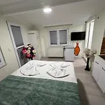 Sultanahmet Blue Yacht House Проживание в семье