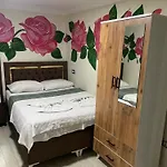 Проживание в семье Sultanahmet Blue Yacht House Стамбул